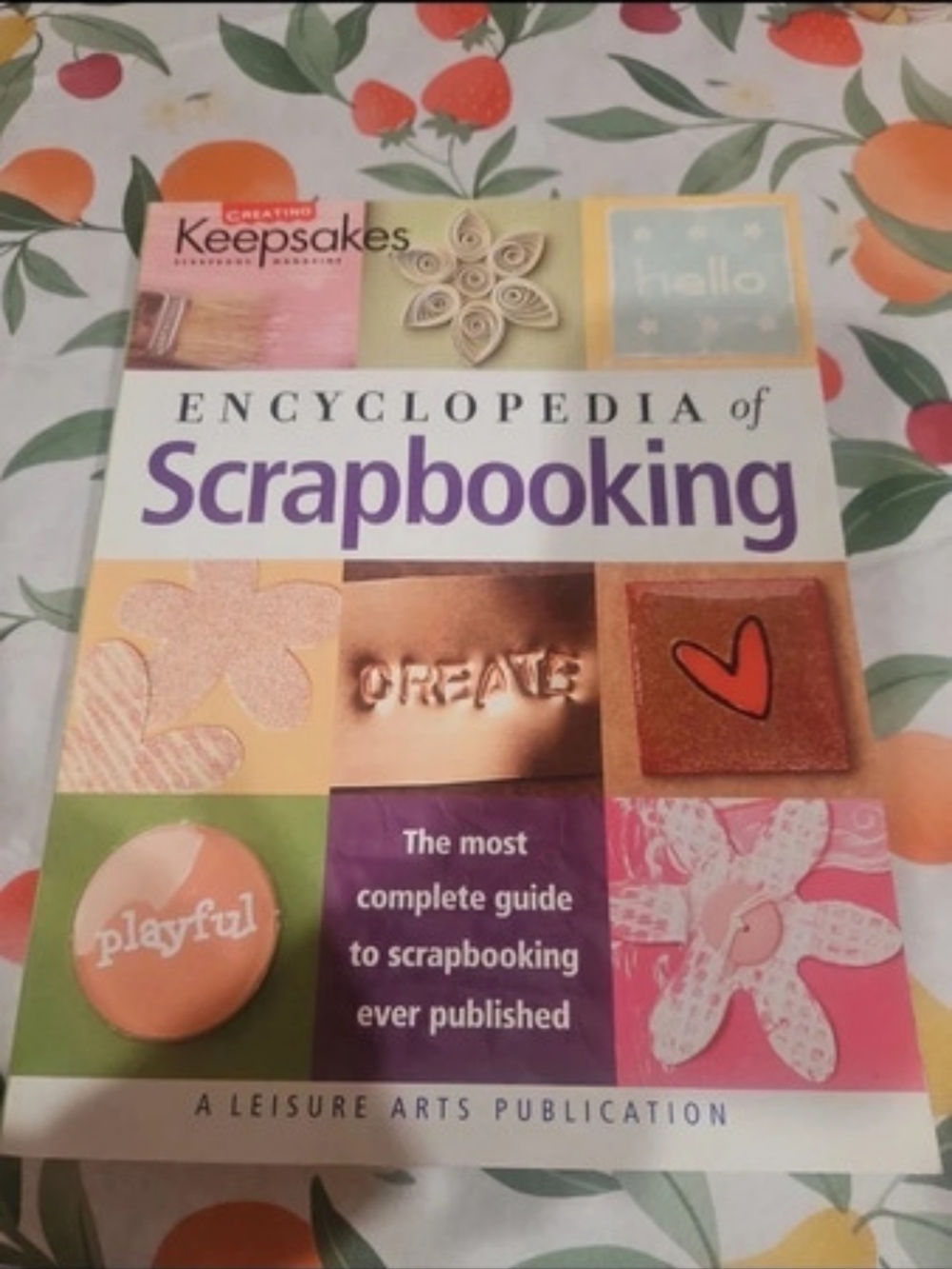 Leisure Arts Encyclopedia of Scrapbooking Book Pink & Green